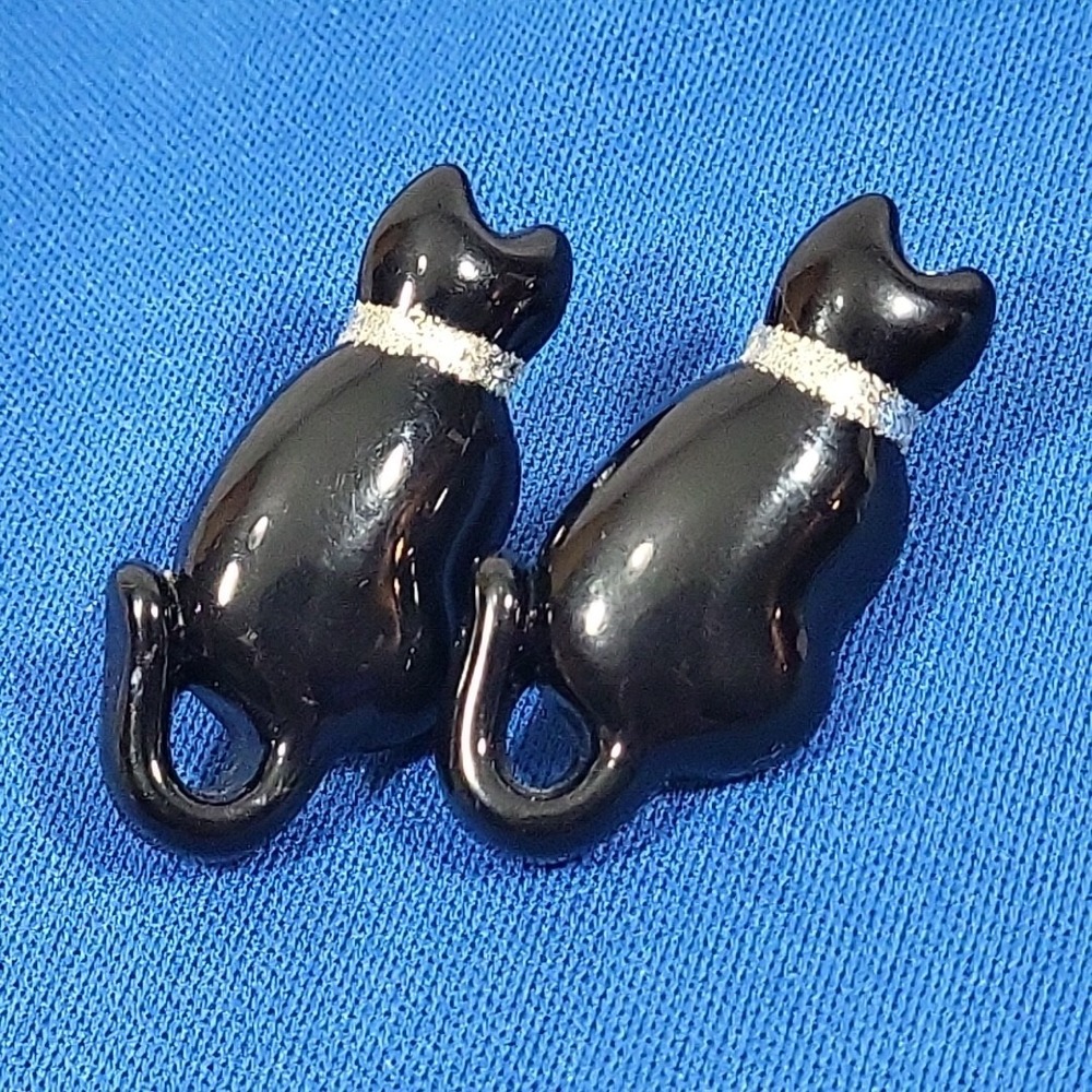Black Cat Earrings Plastic Silhouette Halloween Costume Jewelry Pierced Stud VTG